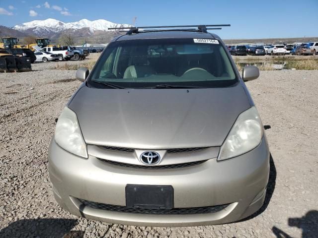 2008 Toyota Sienna XLE