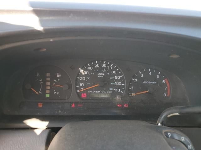 2000 Nissan Frontier King Cab XE