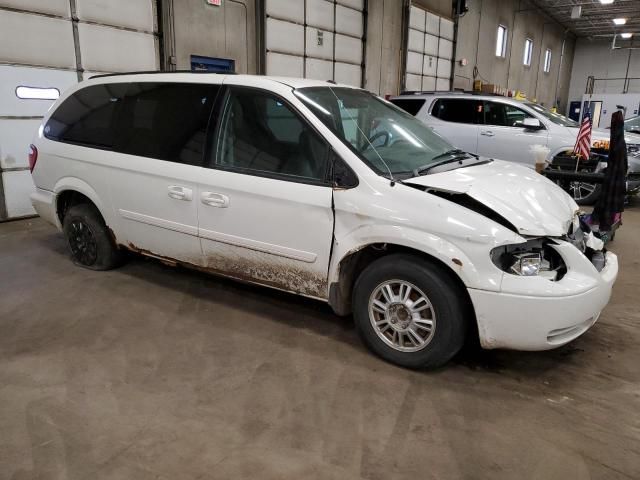 2007 Chrysler Town & Country LX