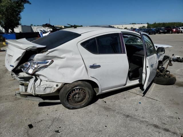 2015 Nissan Versa S