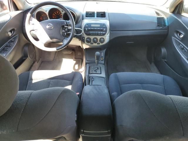 2004 Nissan Altima Base