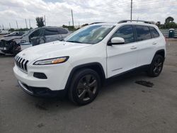 Vehiculos salvage en venta de Copart Miami, FL: 2017 Jeep Cherokee Latitude