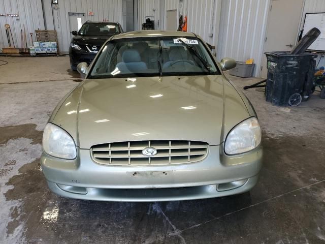 1999 Hyundai Sonata Base