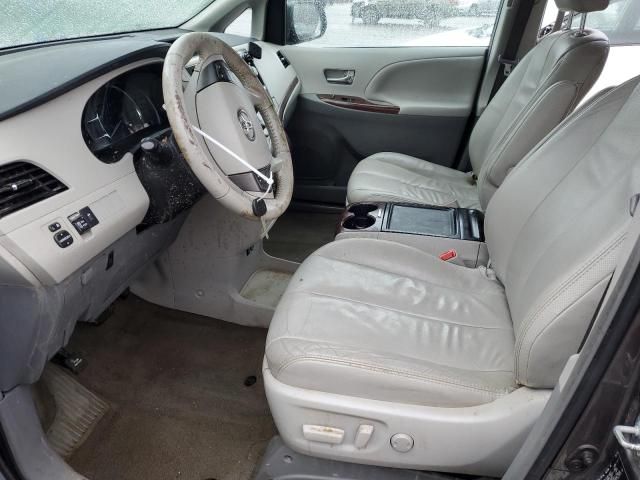 2013 Toyota Sienna XLE