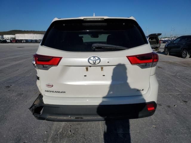 2017 Toyota Highlander SE