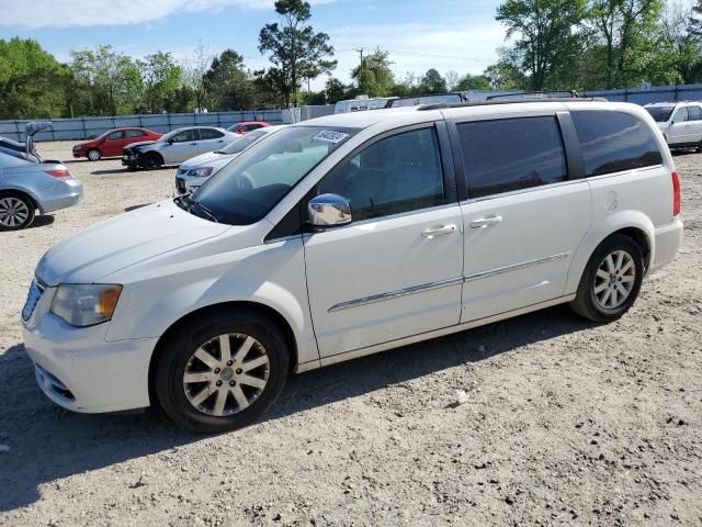 2011 Chrysler Town & Country Touring L