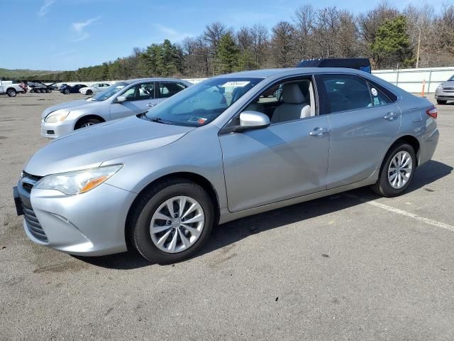 2016 Toyota Camry LE