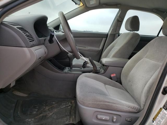 2004 Toyota Camry LE