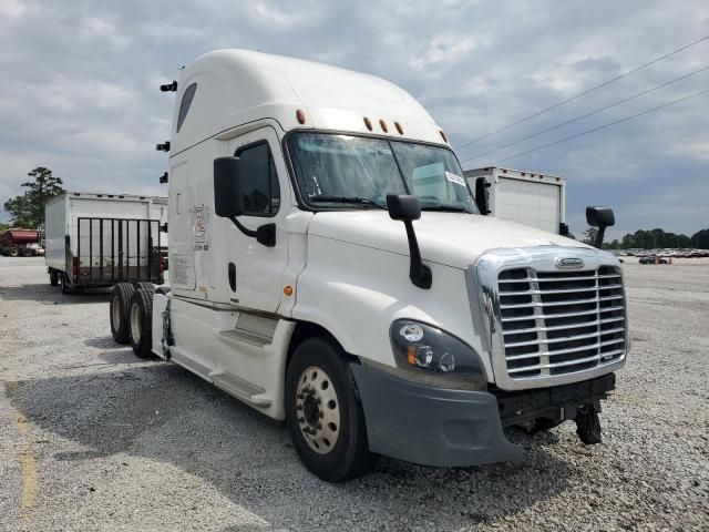 2016 Freightliner Cascadia 125