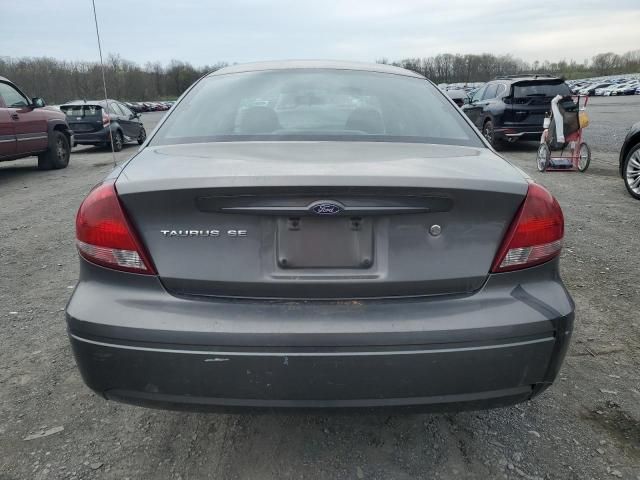 2005 Ford Taurus SE