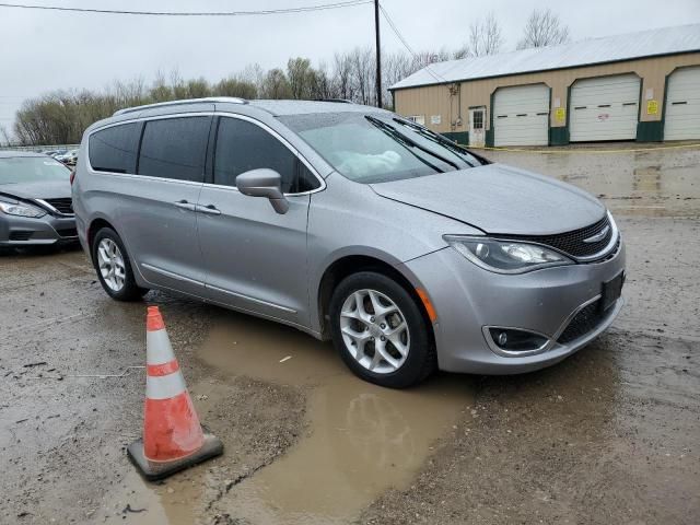 2017 Chrysler Pacifica Touring L Plus