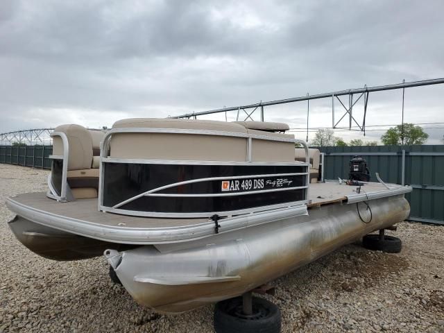 2019 BUJ Pontoon