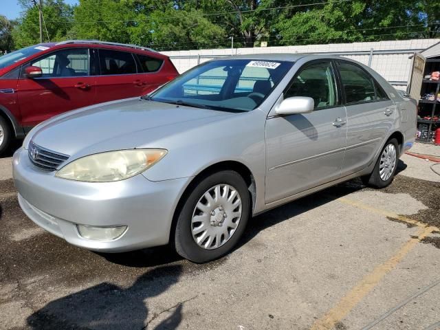 2005 Toyota Camry LE