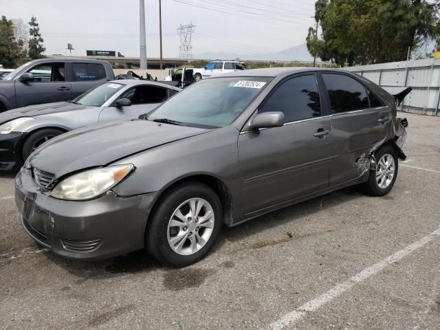 2005 Toyota Camry LE