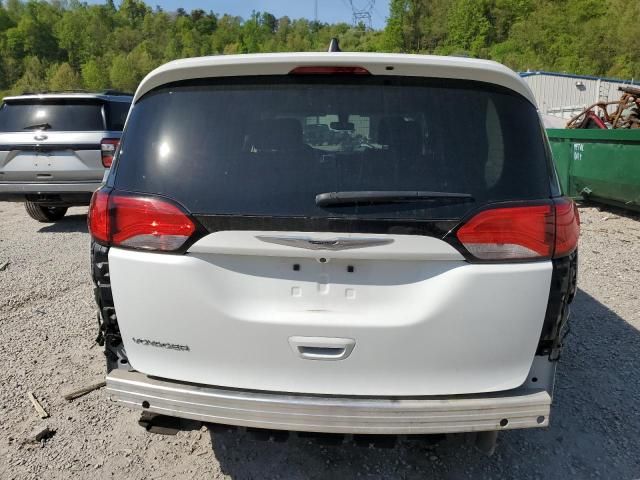 2021 Chrysler Voyager LXI