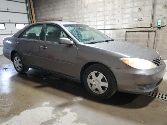 2005 Toyota Camry LE