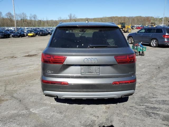 2019 Audi Q7 Premium Plus