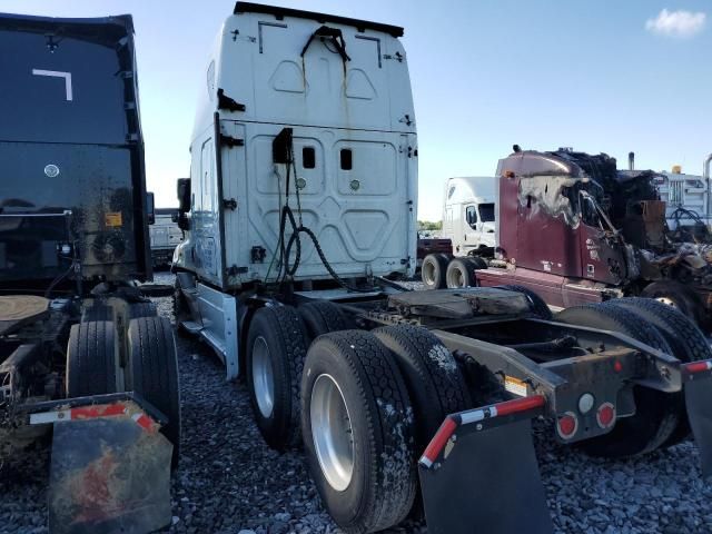 2016 Freightliner Cascadia 125