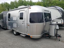 Salvage trucks for sale at Cahokia Heights, IL auction: 2017 Airstream Flyincloud