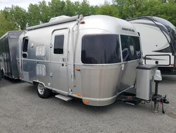 Camiones dañados por granizo a la venta en subasta: 2017 Airstream Flyincloud