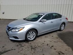 Salvage cars for sale from Copart Woodburn, OR: 2016 Nissan Altima 2.5