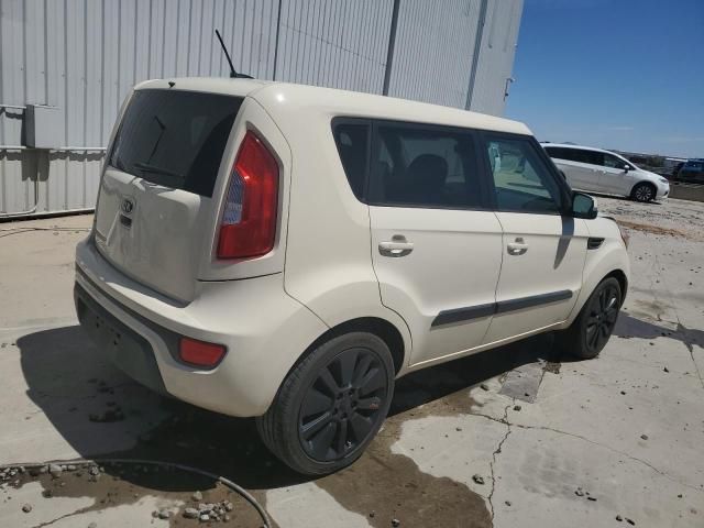 2013 KIA Soul +