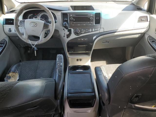 2013 Toyota Sienna Sport