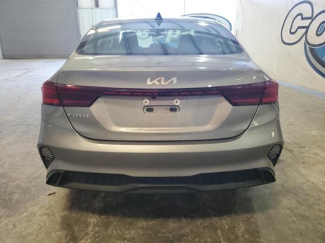 2023 KIA Forte LX