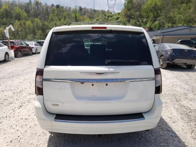 2014 Chrysler Town & Country Touring