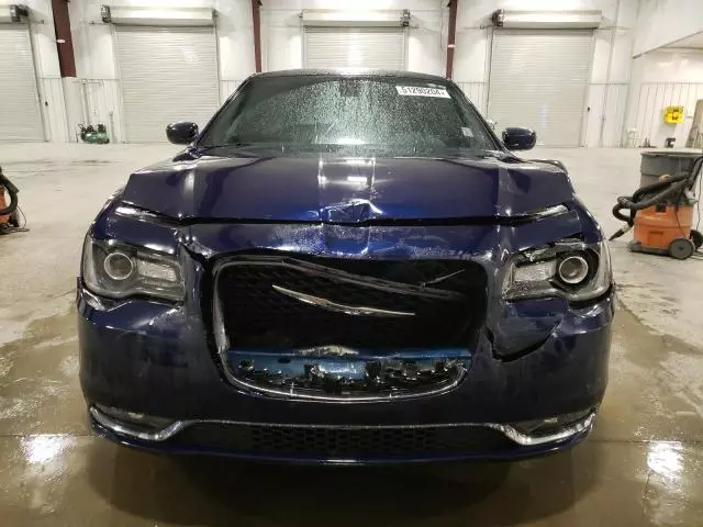 2017 Chrysler 300 S
