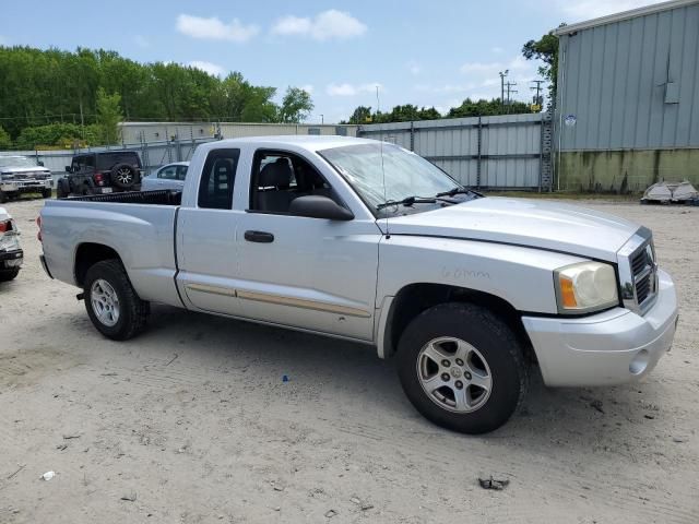 2005 Dodge Dakota SLT