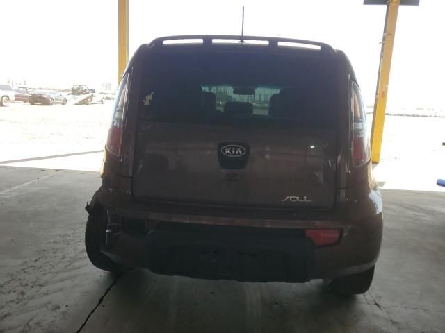 2012 KIA Soul +