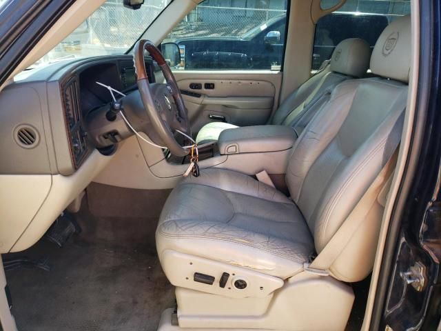 2004 Cadillac Escalade Luxury