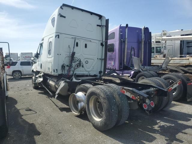 2022 Freightliner Cascadia 126