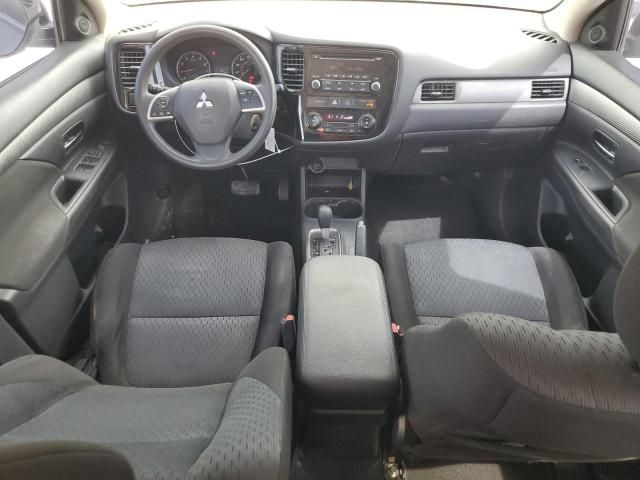 2014 Mitsubishi Outlander ES