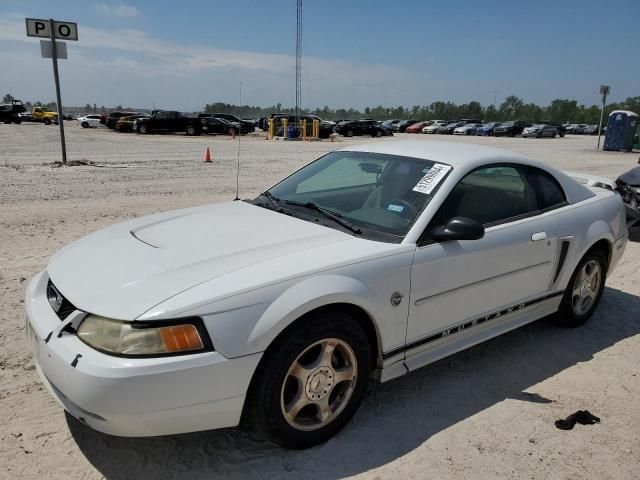 2004 Ford Mustang