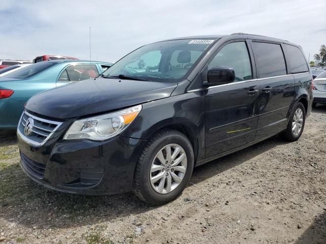 2013 Volkswagen Routan SE