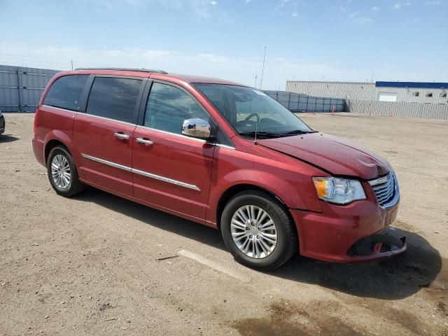 2015 Chrysler Town & Country Touring L