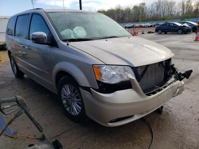 2015 Chrysler Town & Country Touring L