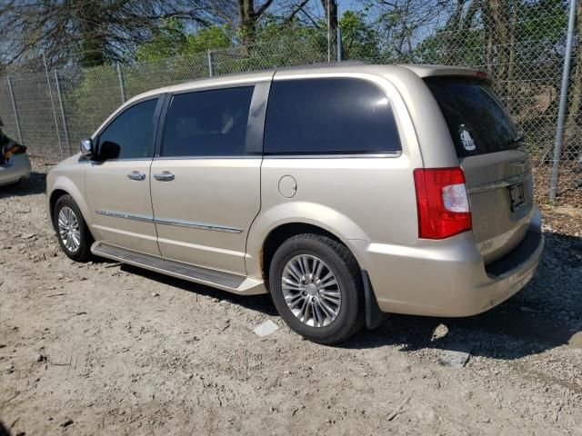 2013 Chrysler Town & Country Touring L