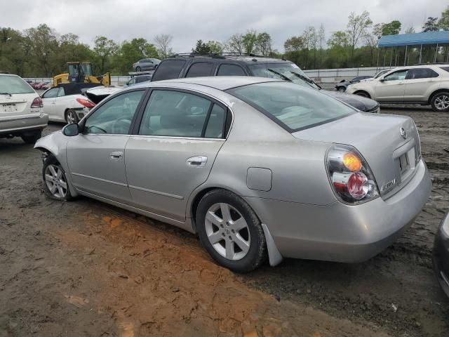 2004 Nissan Altima Base