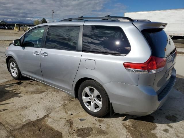 2014 Toyota Sienna LE