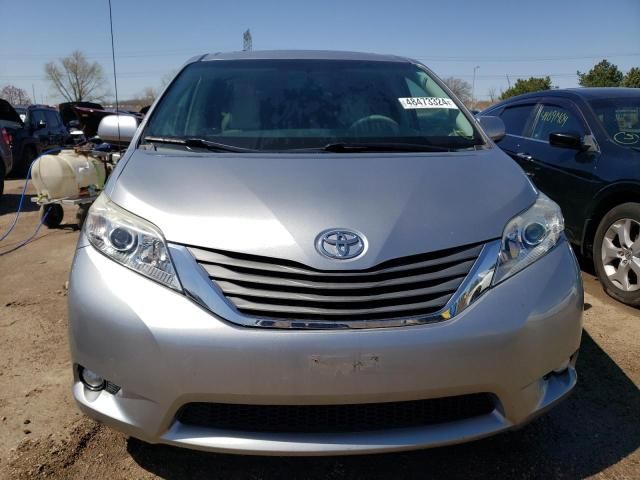 2012 Toyota Sienna XLE