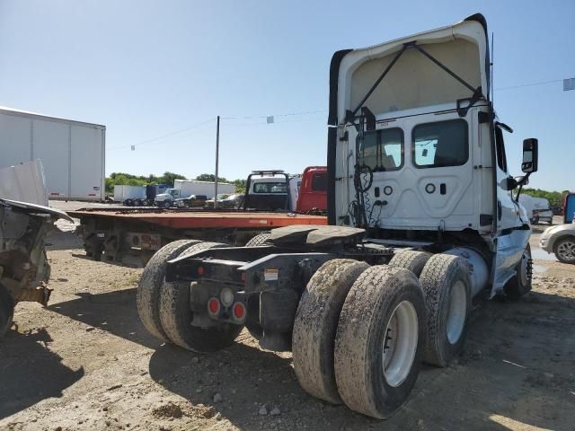 2019 Freightliner Cascadia 125