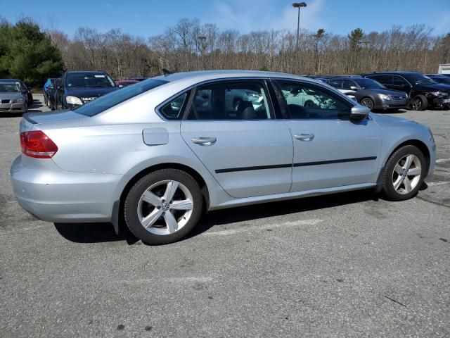 2013 Volkswagen Passat SE