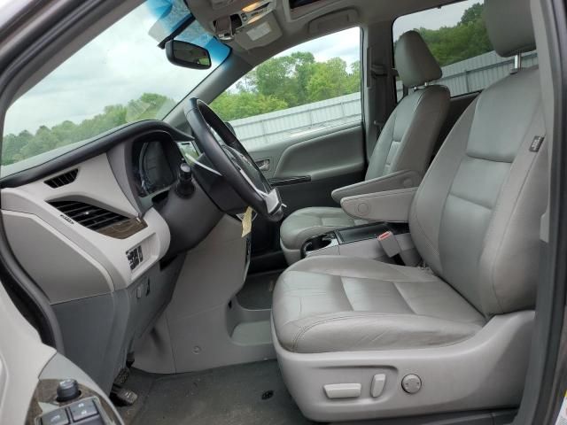 2015 Toyota Sienna XLE