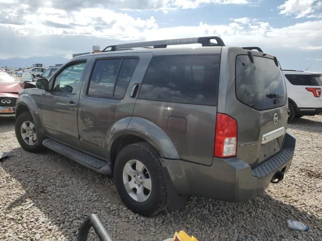 2005 Nissan Pathfinder LE