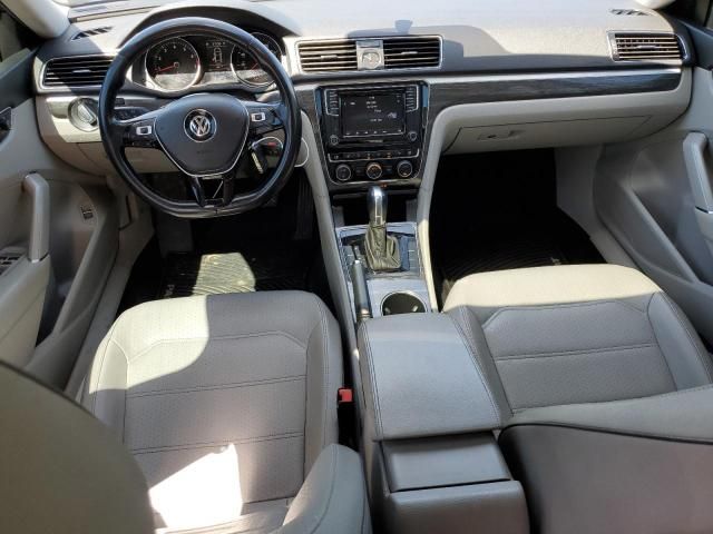 2016 Volkswagen Passat SE