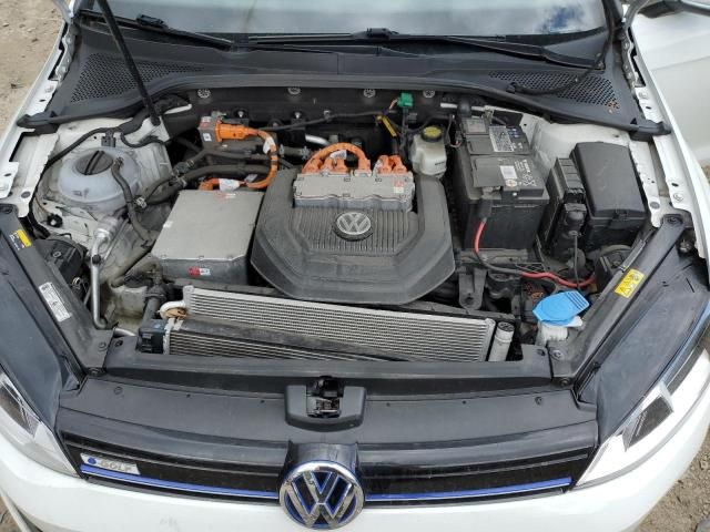 2016 Volkswagen E-GOLF SE