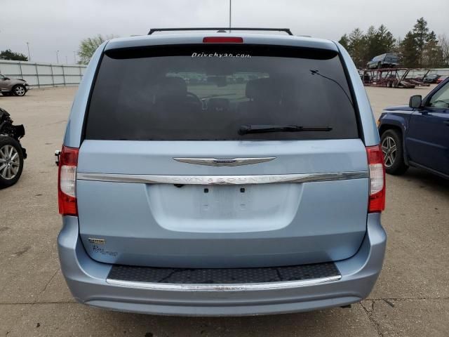 2013 Chrysler Town & Country Touring